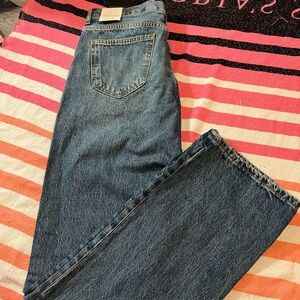 Zara Blue Straight-Leg Jeans with Classic Style